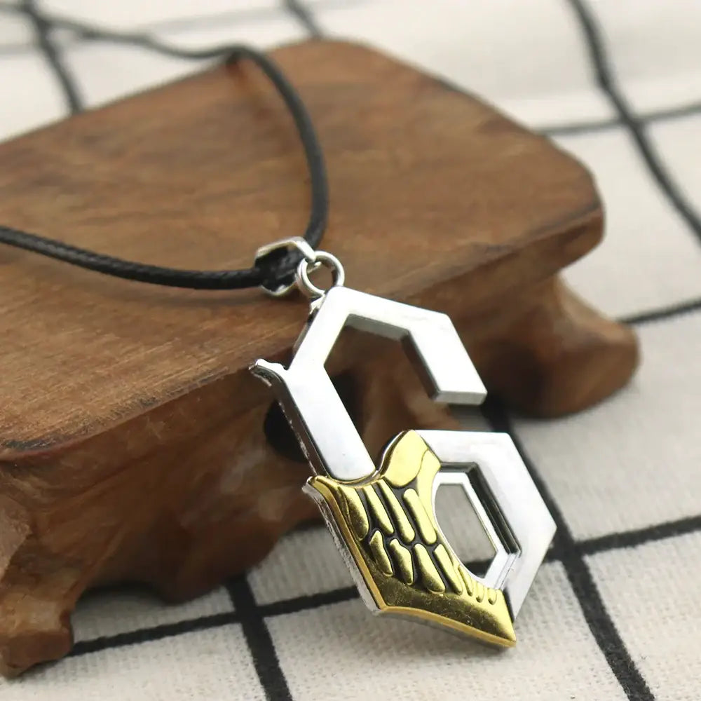 Bleach Ulquiorra Cifer Mask Keychain – Metal Pendant